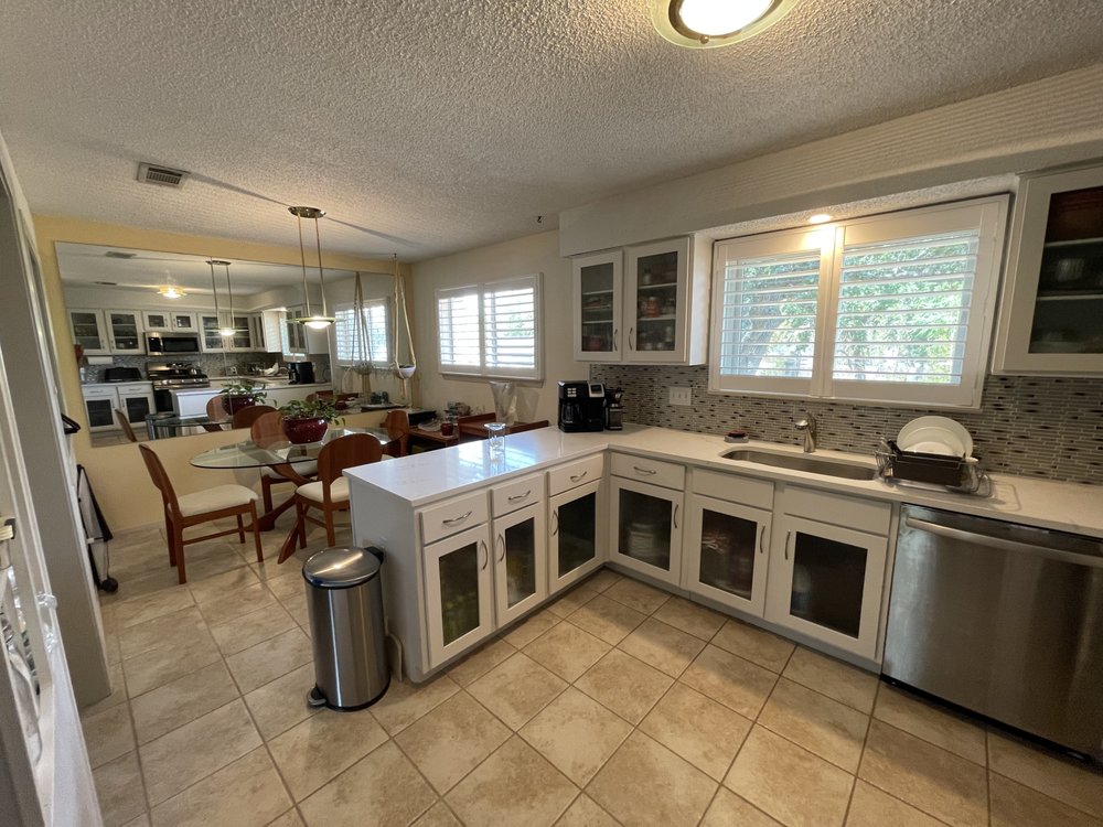 Linda Cabinets & Granite