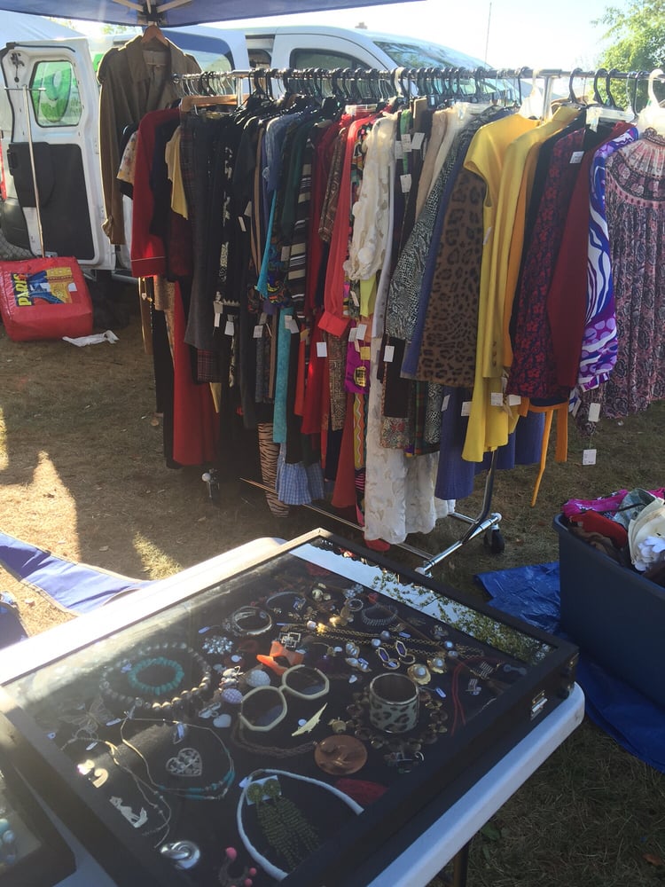 Brimfield Flea Markets 27 Photos & 43 Reviews Flea Markets 1 Main