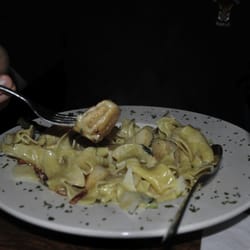 Seahorse Restaurant 64 Photos 76 Reviews Seafood 65 Marsh Rd Photo Of Seahorse Restaurant Groton Ct United States Egg Noodles With Scallops