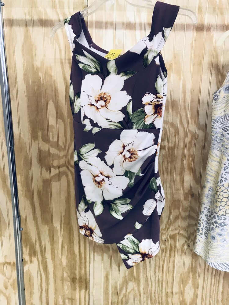 Get Hooked consignment