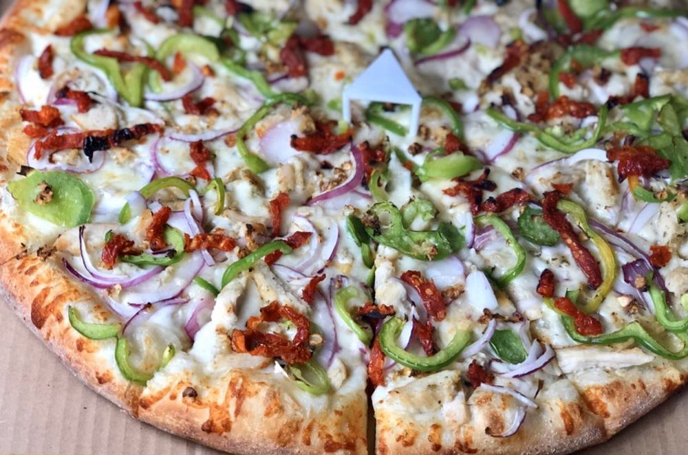 Garlic Jim’s Famous Gourmet Pizza