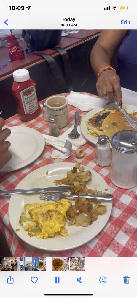 Pearl Street Diner