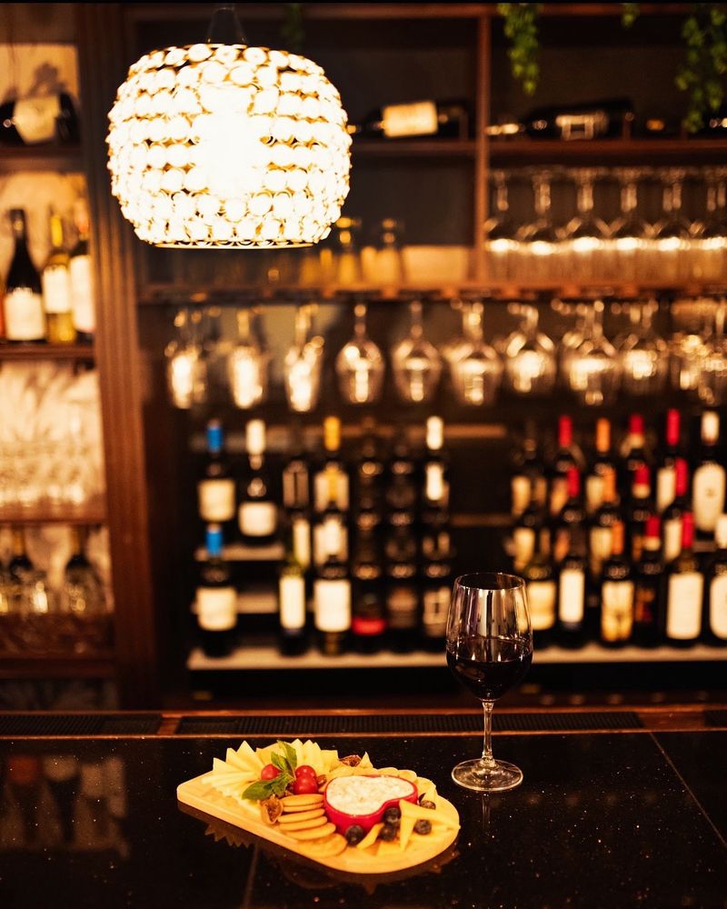 Divine Bar