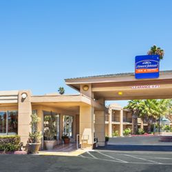 Howard Johnson Inn And Suites Vallejo Near Discovery Kingdom 221 Photo Of Howard Johnson Inn And Suites Vallejo Near Discovery Kingdom Ca