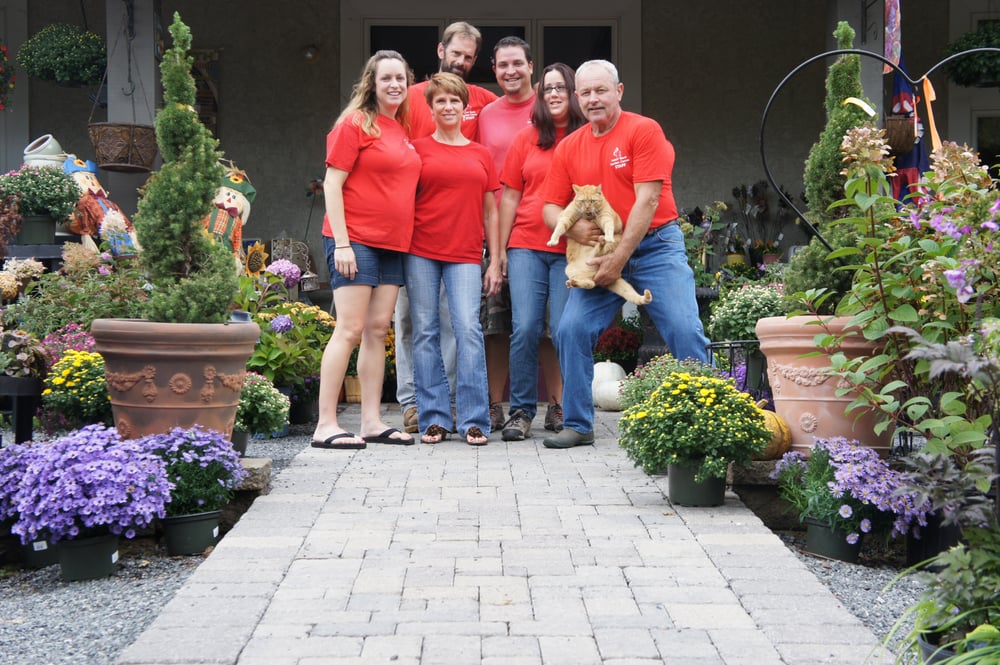 Achin' Back Garden Center