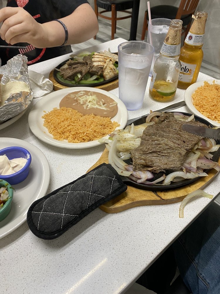 La Villa Mexican Grill