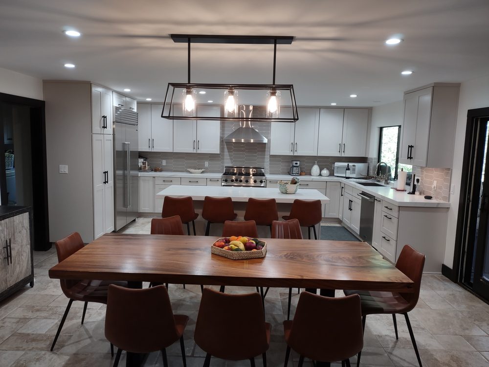 image of business Custom Kitchen & Granite