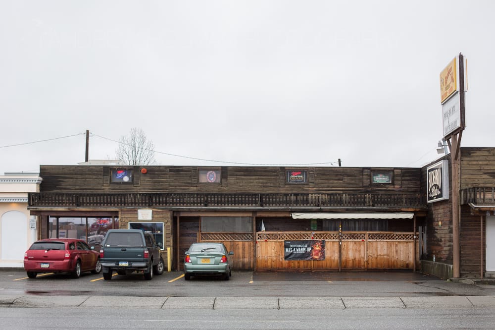 Buckaroo Club 12 Photos & 18 Reviews Dive Bars 2811 Spenard Rd