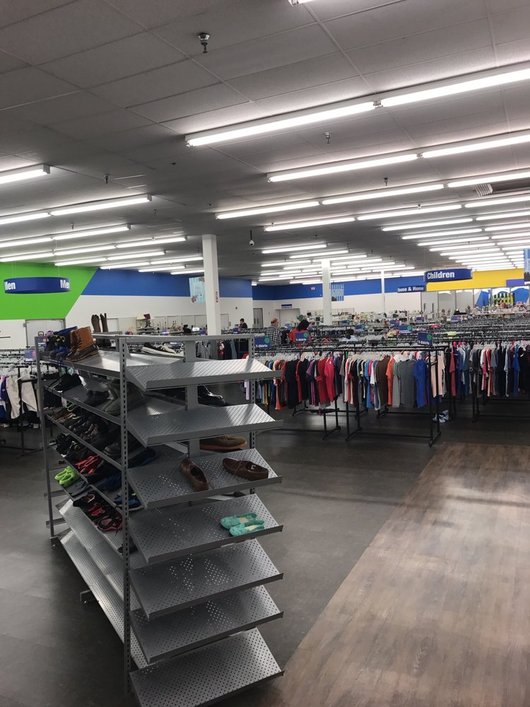 Goodwill Thrift Stores 4820 N Oak Trfy, Kansas City, MO Phone