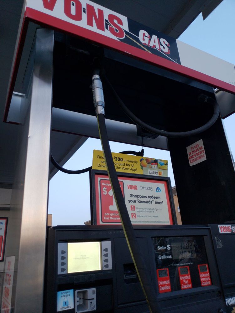 vons gas station 15 photos 45 reviews gas stations 1820
