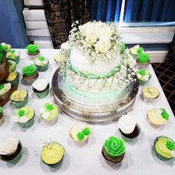 Becky S Bakery 22 Photos Custom Cakes Chesterfield