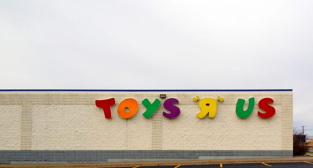 Toys R Us Toy Stores 1852 E County Rd D Maplewood, MN Phone