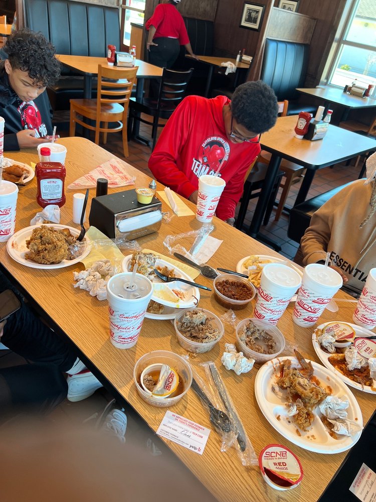 Smithfield's Chicken 'N Bar-B-Q