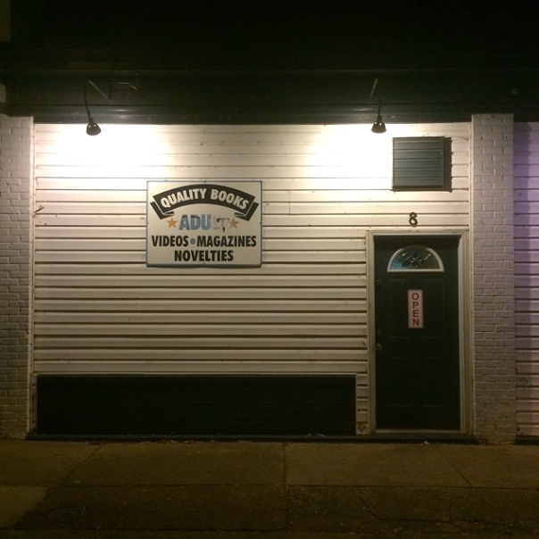 Quality Books Bookstores 8 S Crenshaw Ave, Museum District