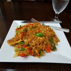 Bangkok Gardens Closed 36 Photos 92 Reviews Thai 172 York Photo Of Bangkok Gardens New Haven Ct United States Basil Fried Rice