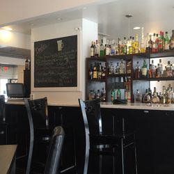 The Bistro 43 Photos 30 Reviews American New 151 S Putnam Photo Of The Bistro Williamston Mi United States Granite Bar