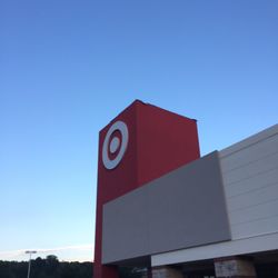 target 15 photos 12 reviews department stores 113 main st