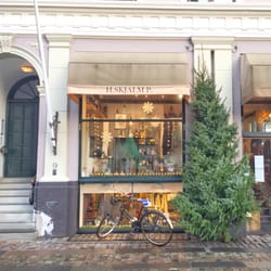 H. skjalm p. 12 billeder indretning af hjemmet nikolaj plads 9 ... Hvide klapstole