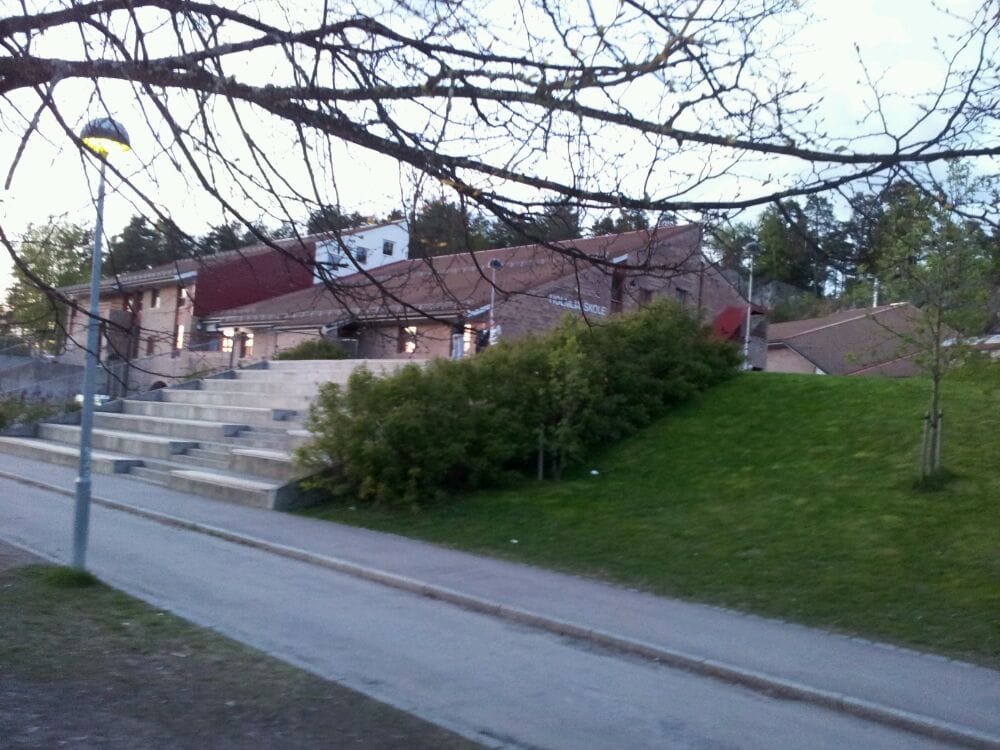 Holmlia Skole Elementary Schools Nordåsveien 3, Oslo, Norway