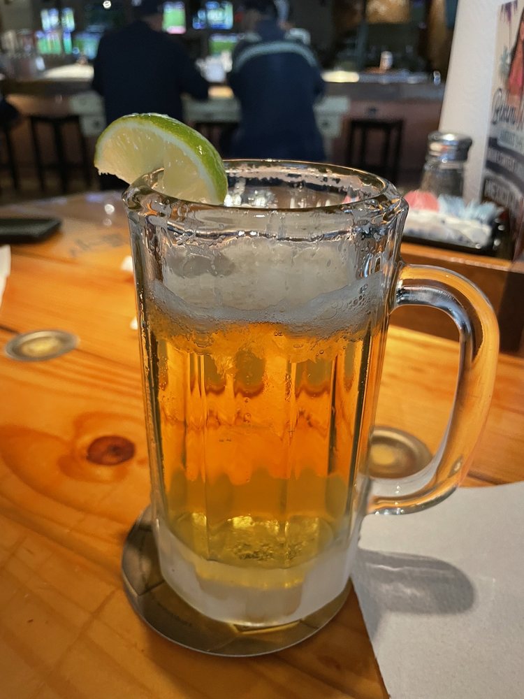 Ojos Locos Sports Cantina