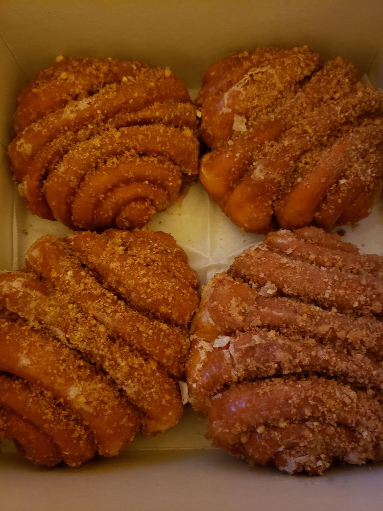 Lucky’s Donuts