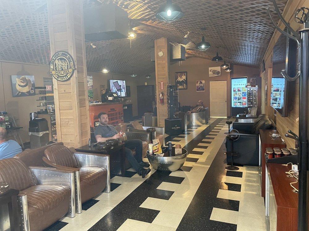 The Lounge of Virginia Beach