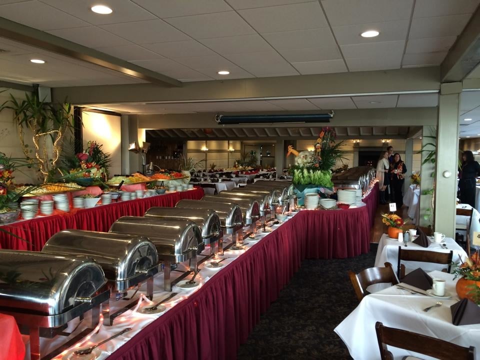 Captain’s Inn 62 Photos & 100 Reviews Bars 304 E Lacey Rd, Forked