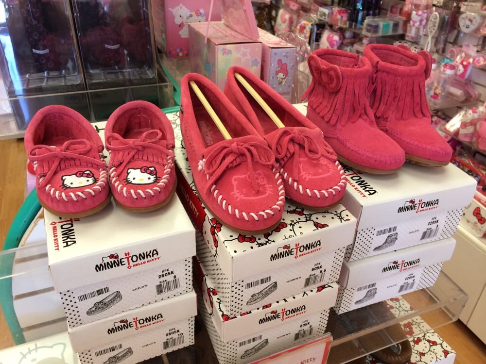 Sanrio Surprises 37 Photos & 43 Reviews Toy Stores 750 W Garvey