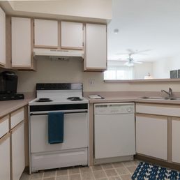 ClearView Apartments - Get Quote - 32 Photos - Apartments - 12100 ... ClearView Apartments - Get Quote - 32 Photos - Apartments - 12100 ...