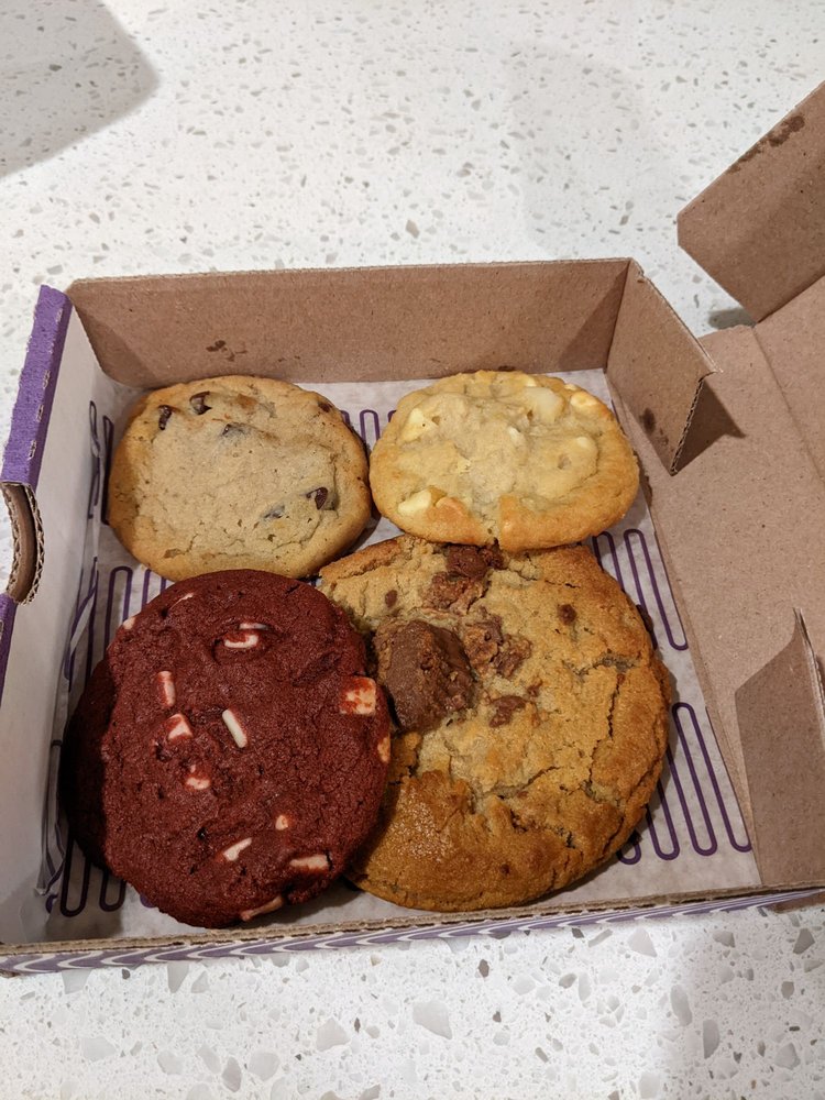 Insomnia Cookies