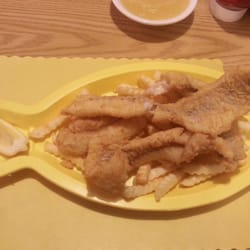 Peterson S Fish 11 Reviews Seafood 1009 Huntington St Photo Of Peterson S Fish Syracuse In United States 4oz And Fries