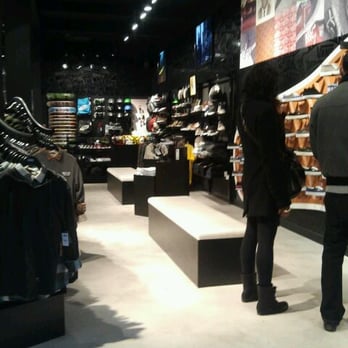 Vans Store - Shoe Stores - Oude Binnenweg 52, Rotterdam, Zuid ... Vans Store - Shoe Stores - Oude Binnenweg 52, Rotterdam, Zuid ...
