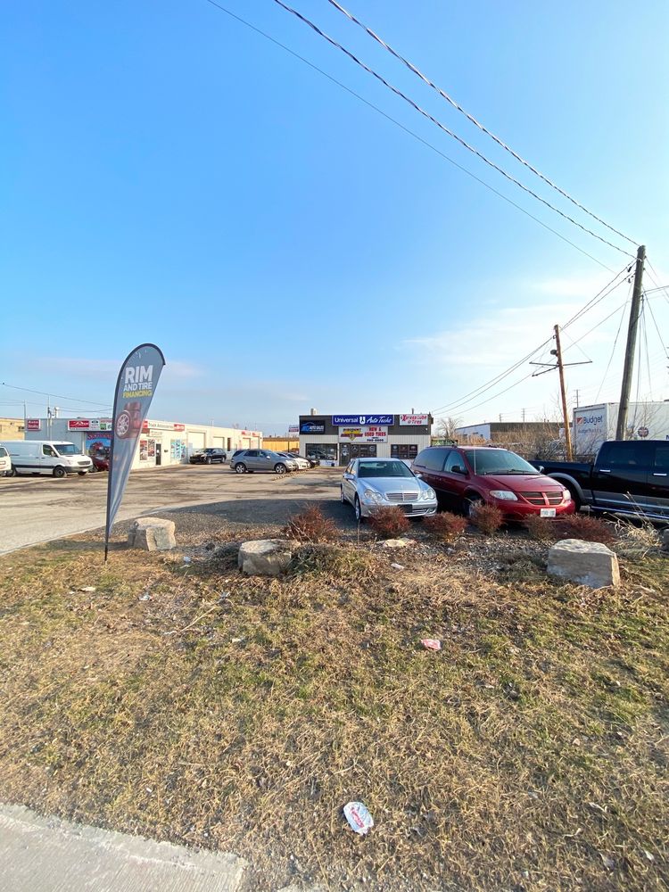 Universal Auto Techs