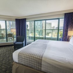 Rosedale On Robson Suite Hotel 49 Photos 41 Reviews Hotels Photo Of Rosedale On Robson Suite Hotel Vancouver Bc Canada Superior King