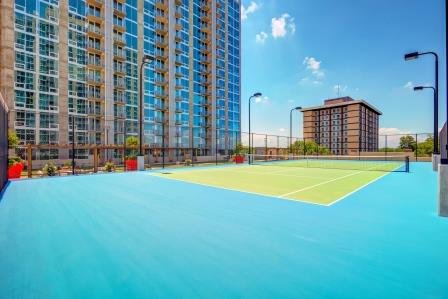 Skyhouse Uptown North Apartments