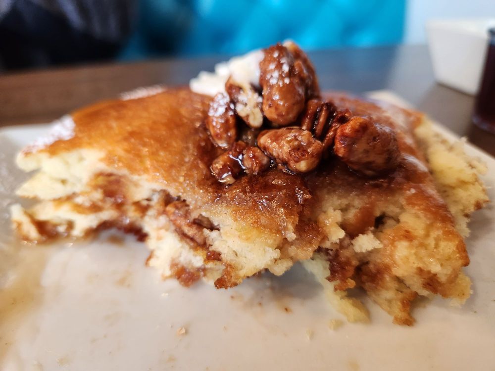 Golden Nest Pancake And Cafe