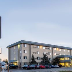 Anchorage Super 8 Motel Closed 10 Reviews Hotels 3501 Photo Of Anchorage Super 8 Motel Ak United States