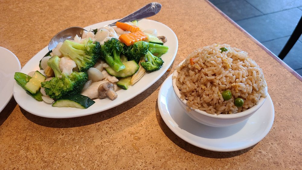 Yan's China Bistro & Bar Yan's China Bistro & Bar