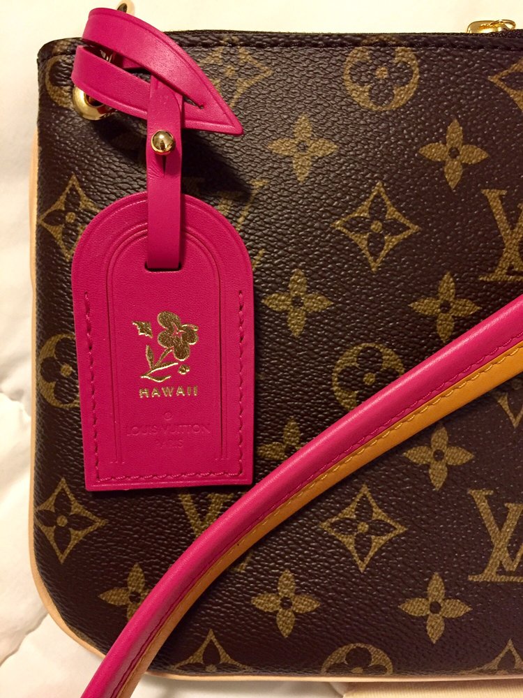 free hawaii personalization if your item has a luggage tag