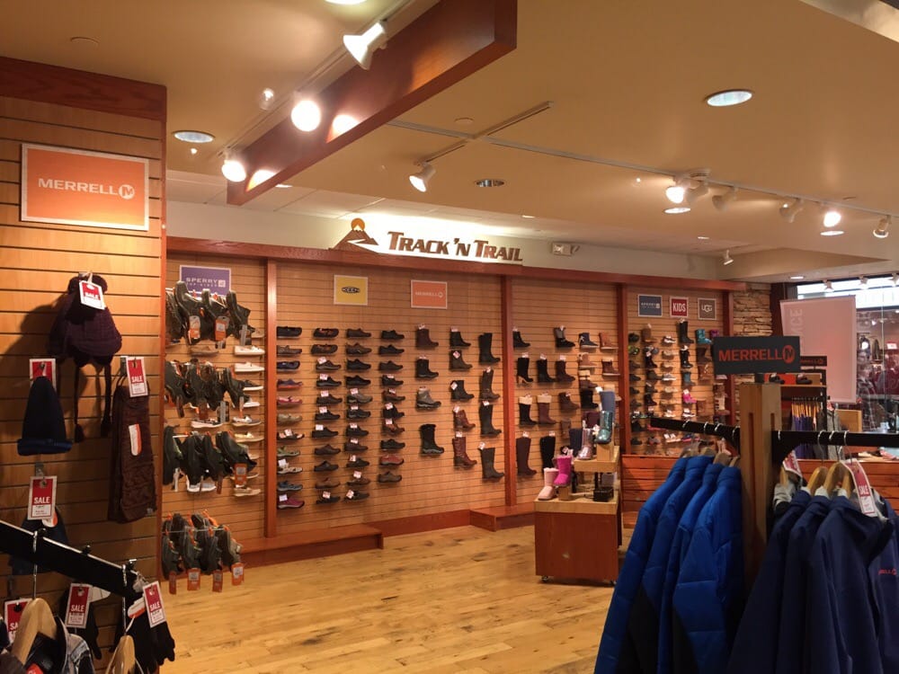 Track N Trail Shoe Stores 1 Crossgates Mall Rd, Albany, NY Phone
