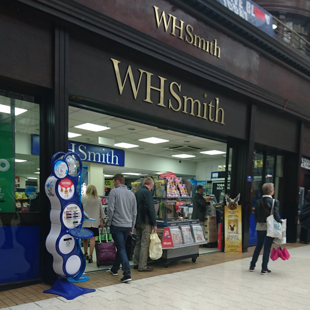 WH Smith Bookstores Glasgow Central Station, City Centre, Glasgow
