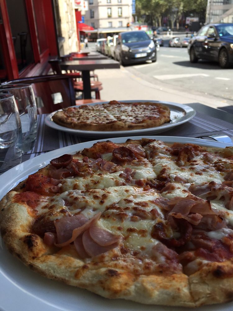 Brava Pizza 19 Reviews Pizza 38 rue du Cardinal Lemoine, 5ème, Paris, France Restaurant