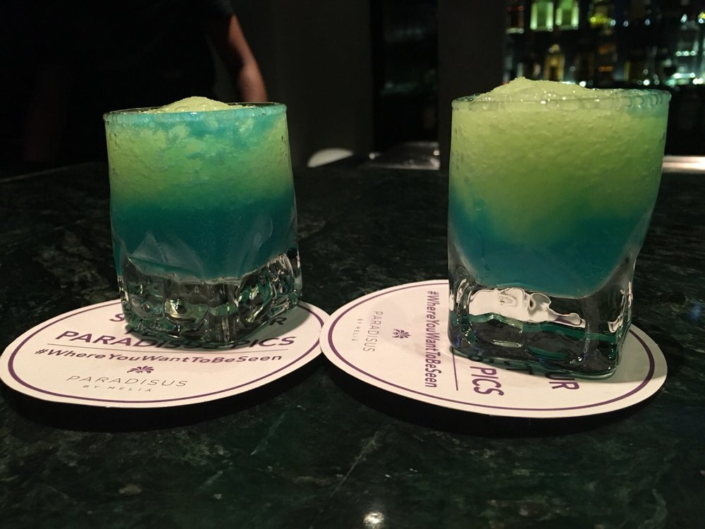 Avenue Bar