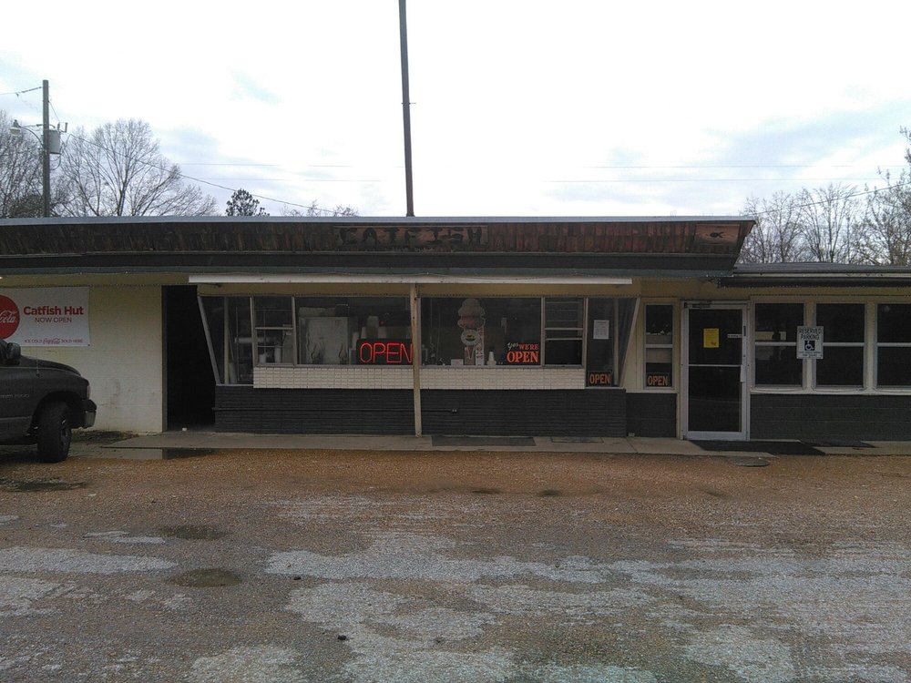 Catfish Hut American (Traditional) 109 County Rd 206, Oakland, MS