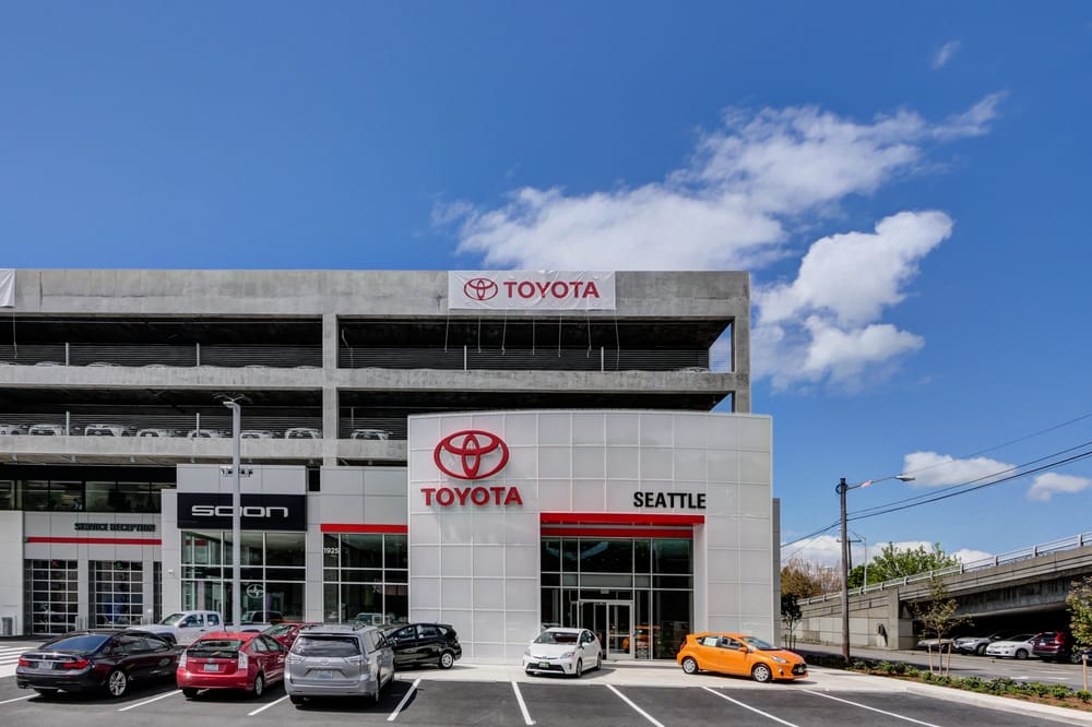 Toyota Of Seattle 59 Photos 490 Reviews Auto Repair 1925 Toyota Of Seattle 59 Photos 490 Reviews Auto Repair 1925 Airport Way S District Wa Phone Number Yelp