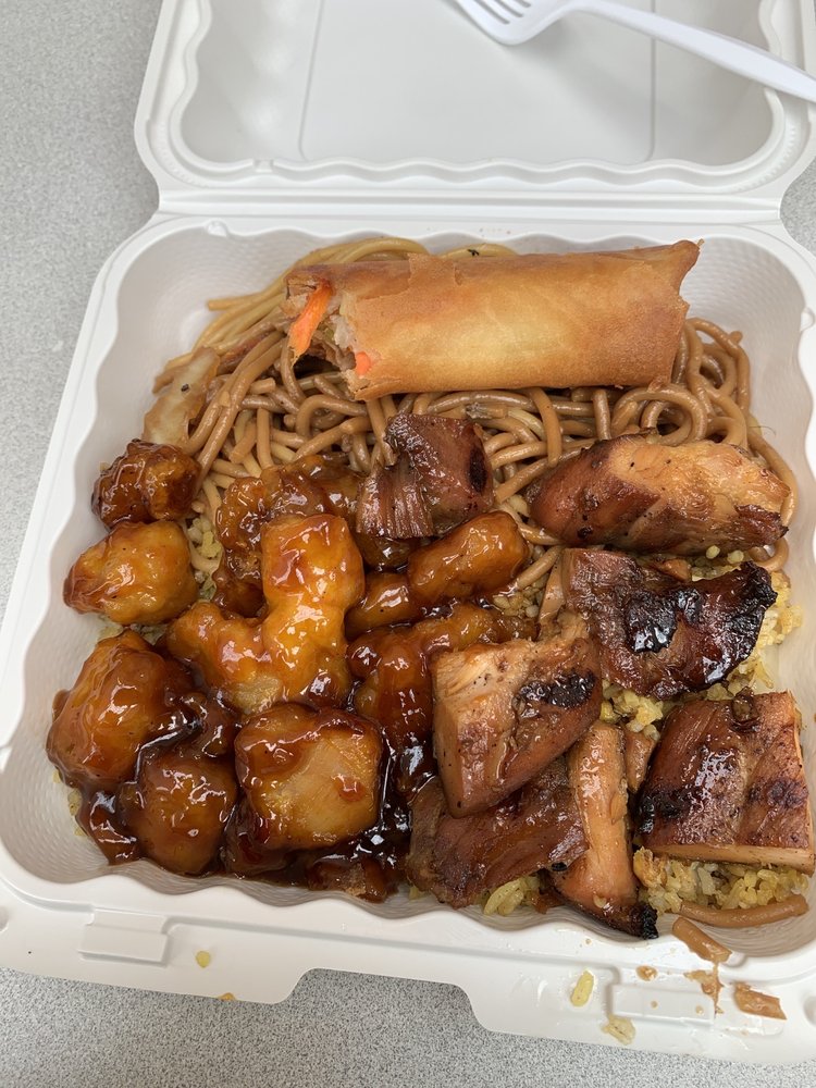 Yum Yum Kitchen