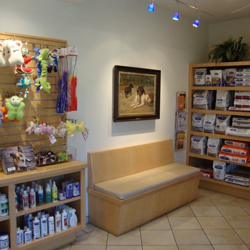 UPLAND ANIMAL HOSPITAL - 41 Photos & 78 Reviews - Veterinarians - 8763