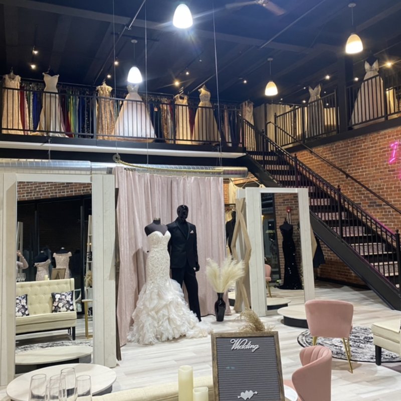 CARBONNEAU BRIDAL AND FORMALWEAR 41 Photos & 44 Reviews 60