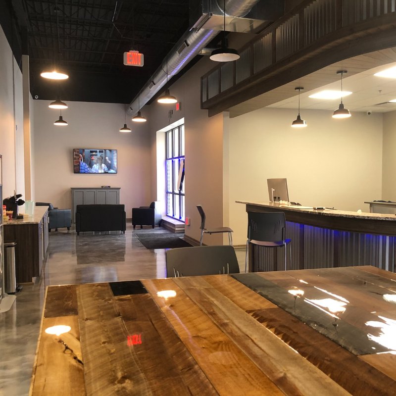 GREAT AMERICAN TIRE AND AUTO REPAIR 115 Photos 4106 78th St