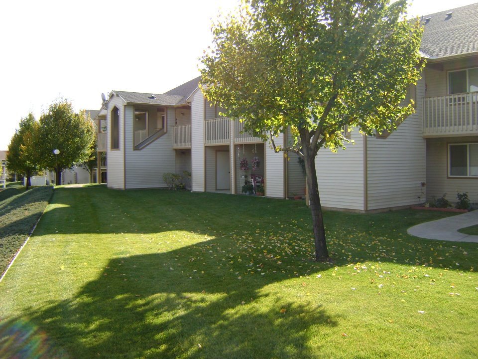 Englewood Garden Villas Apartments 3601 Fairbanks Ave, Yakima, WA